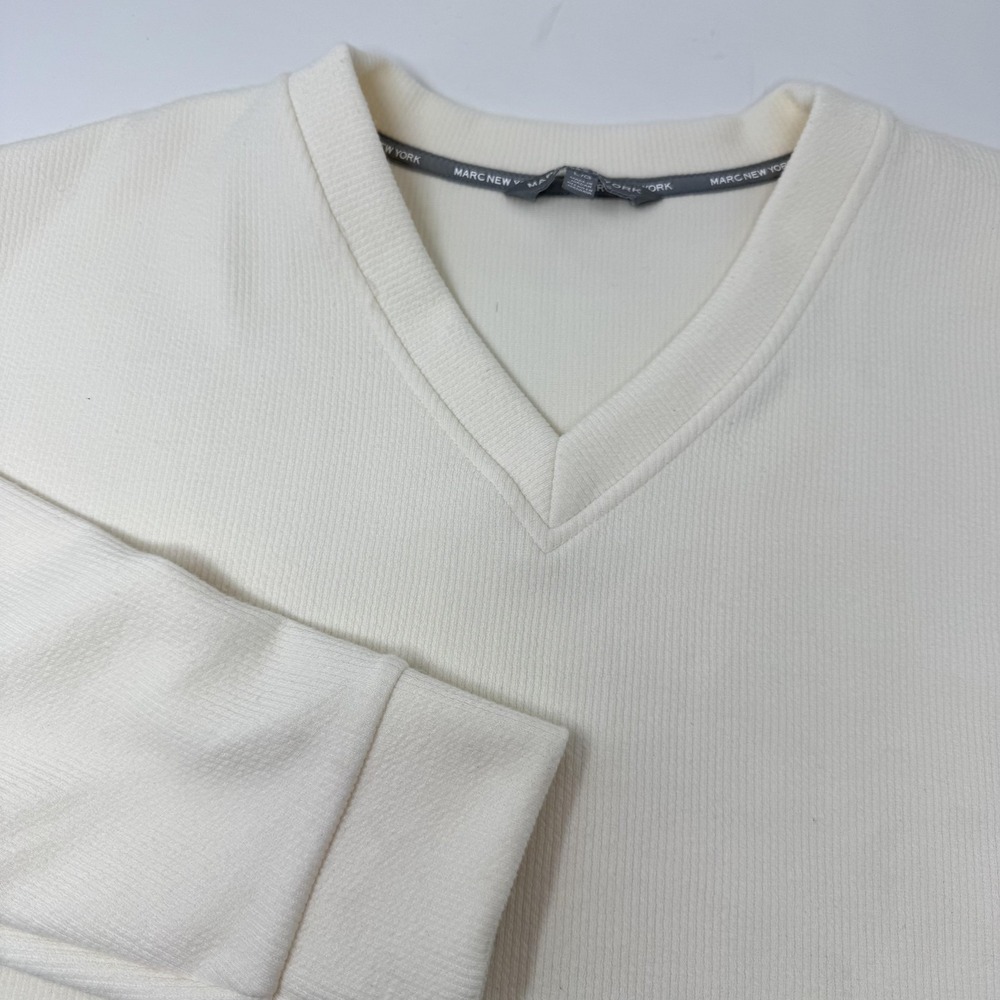 Marc New York Sweatshirt Womens Large Ivory V Neck Pullover Ribbed‎ Side Slit